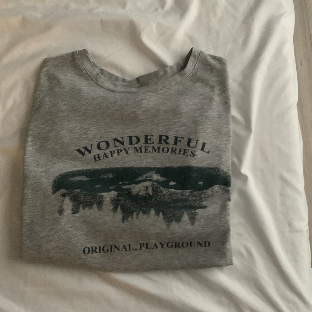 Mountain gray T-shirt